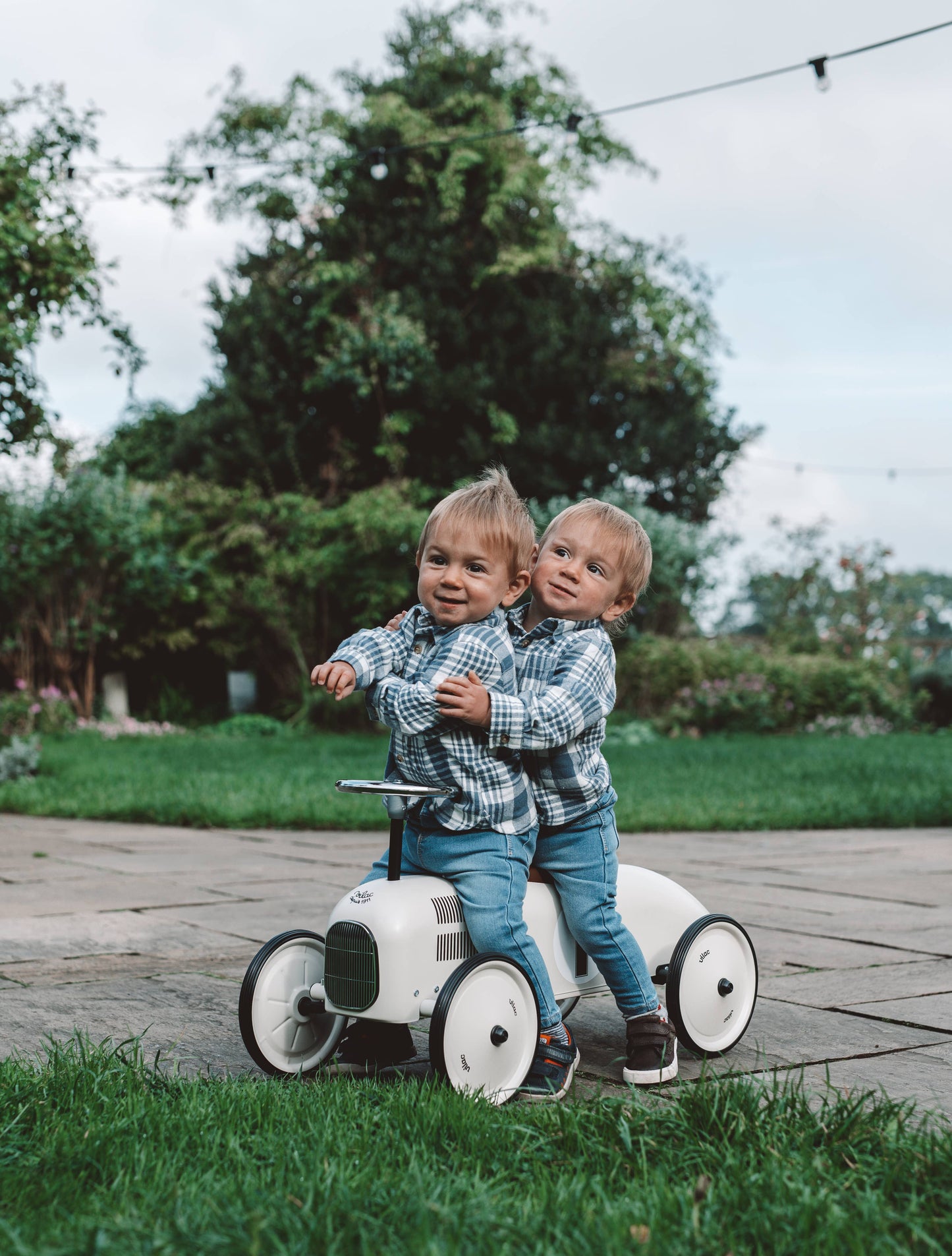 Vilac Retro Off-White Ride On Metal Car