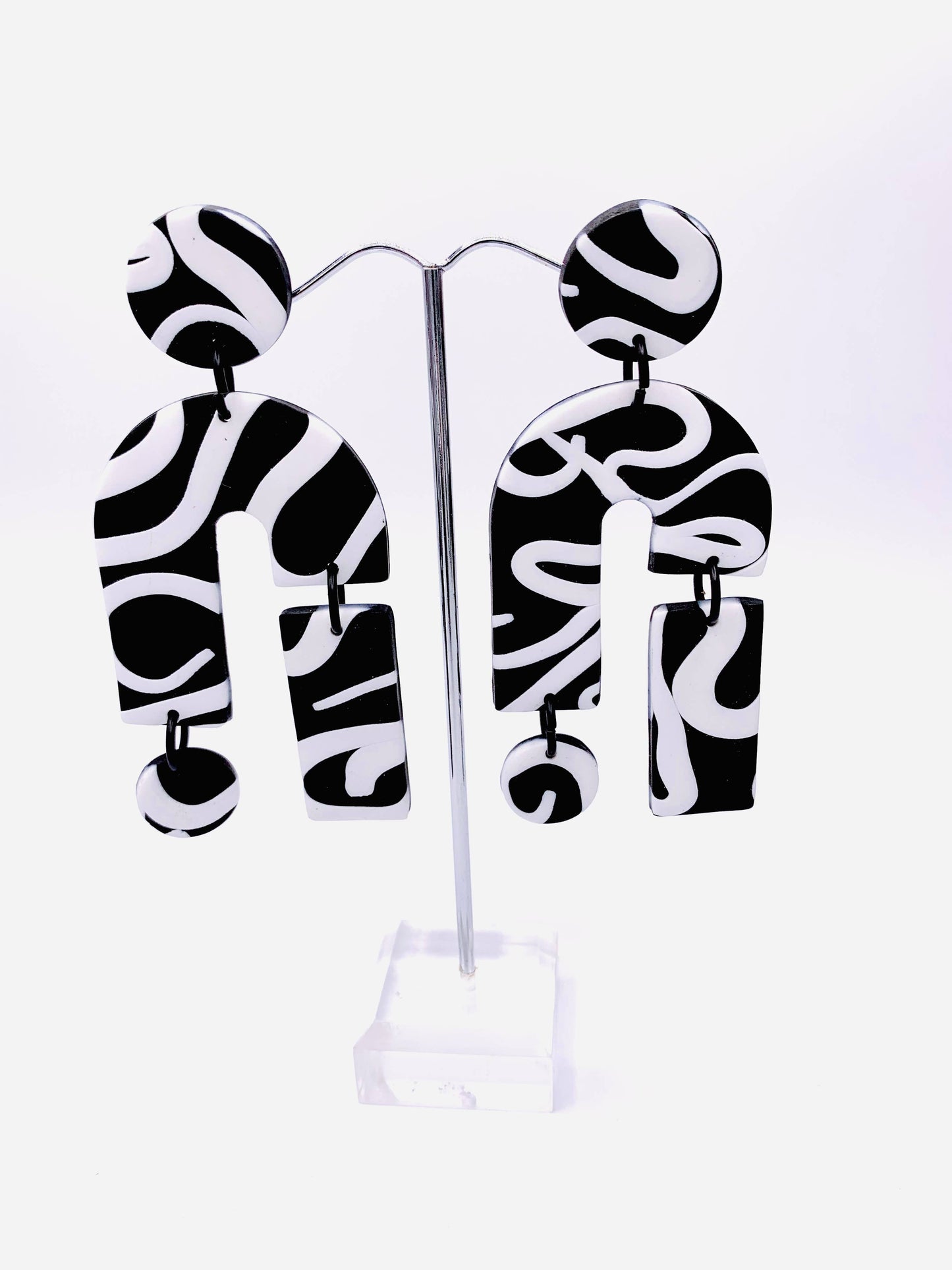 No Shrinking Violet - Songlines - Statement Shape Earrings: Black / White