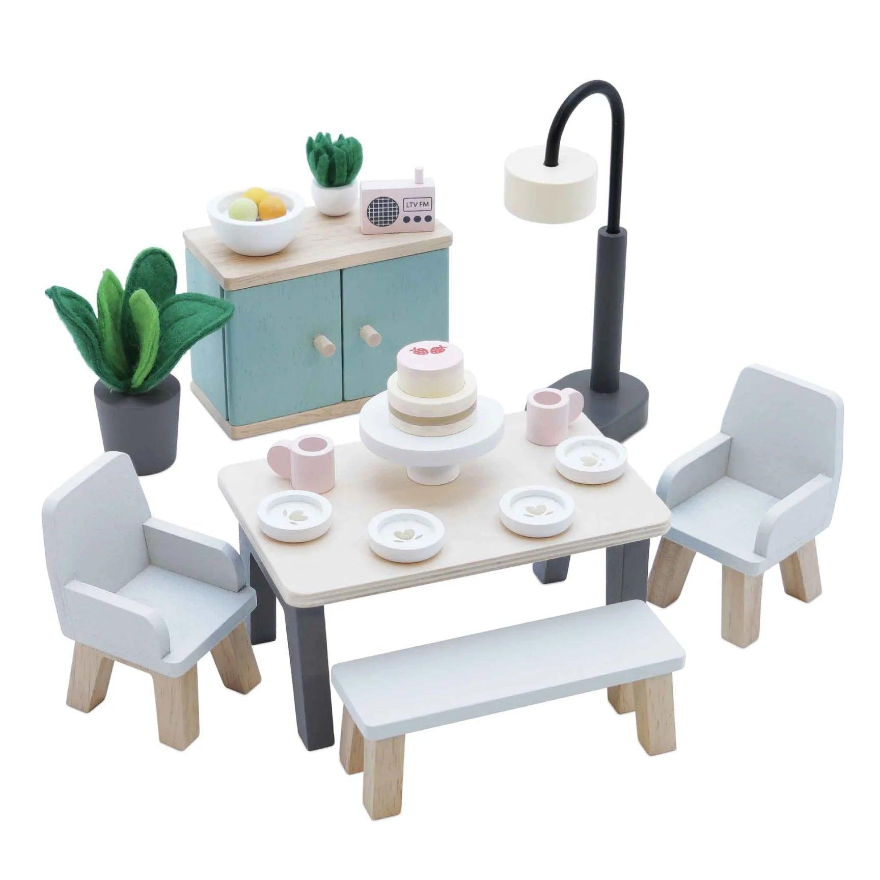 Doll House Dining Room Furniture - Gigglewick Gallery